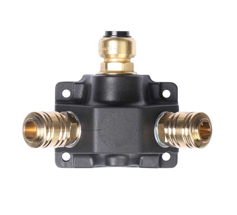 AIRCRAFT ROZDĚLOVACÍ KRABICE SE 2 RYCHLOSPOJKAMI ? 18 MM