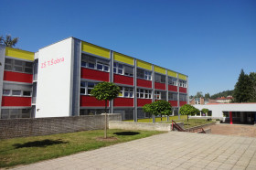 CNC technika i konvenční stroje pro ZŠ Písek 