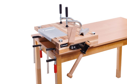 Kompaktní pracovní stůl TWB 1