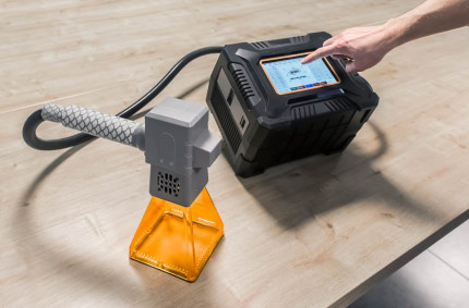 Přenosný značící laser na baterie GQ 30 C - 30W