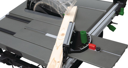 Stolní kotoučová pila  TKS 256  M