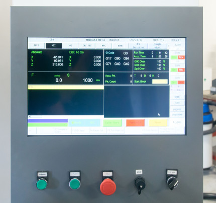 CNC obráběcí centrum na hliníkové profily SKX3-CNC-6000 ATC