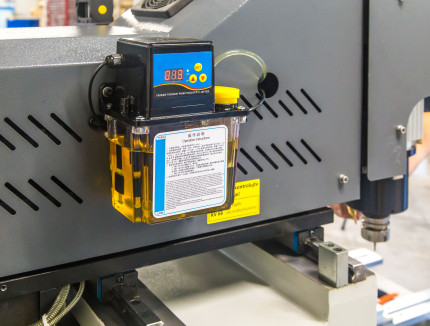 CNC obráběcí centrum na hliníkové profily SKX3-CNC-6000 ATC