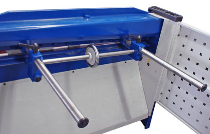 Elektrické tabulové nůžky na plech MTBS 1350-30