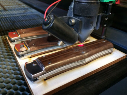 Gravírovací a řezací CO2 laser C 1325
