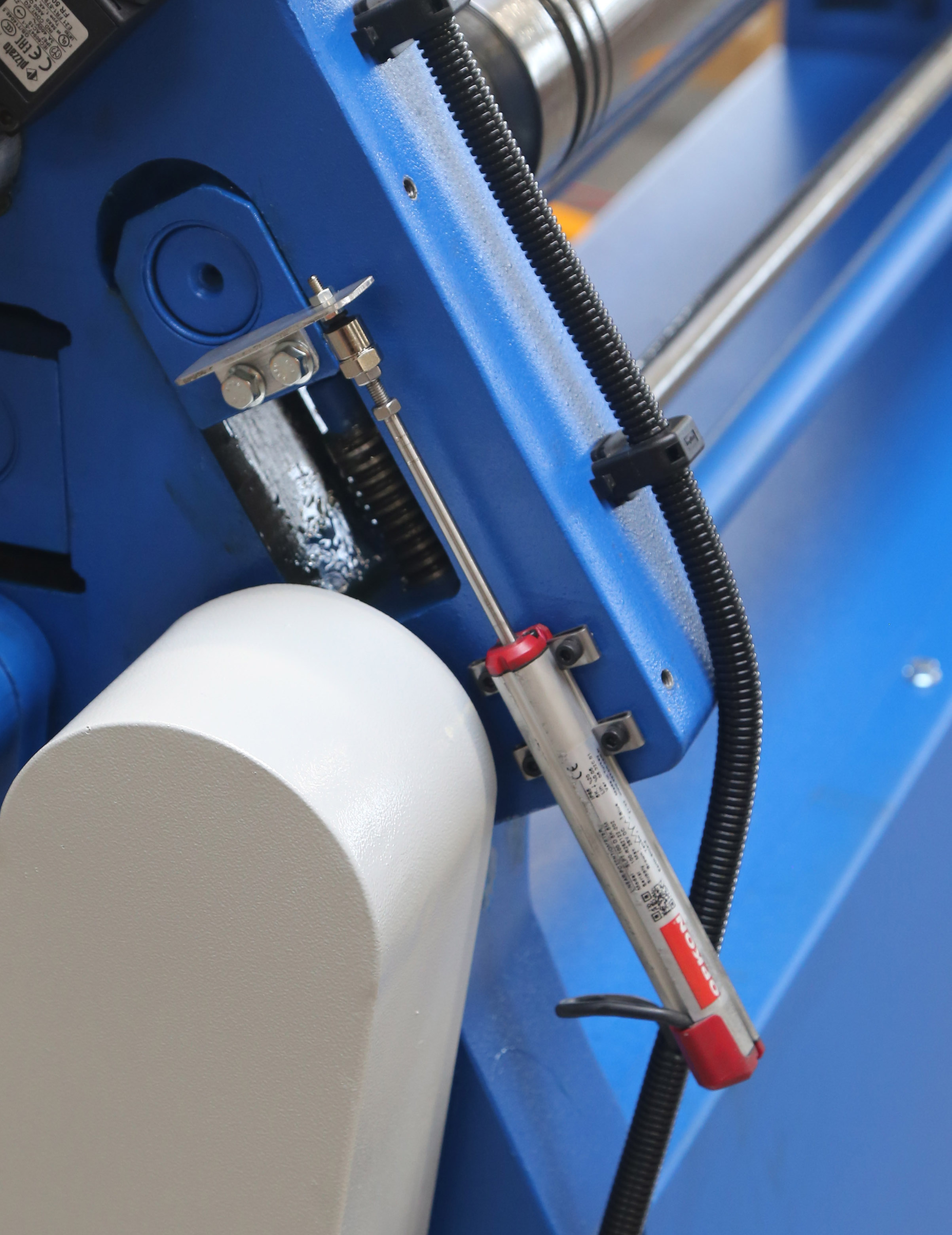 Metallkraft Digitální odměřování zadního válce pro RBM 1050-30 E