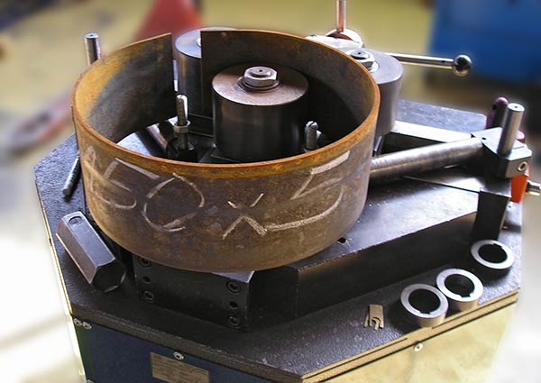 BOW Z 100 Zakružovačka profilů s proměnlivou roztečí kladek - 1100000