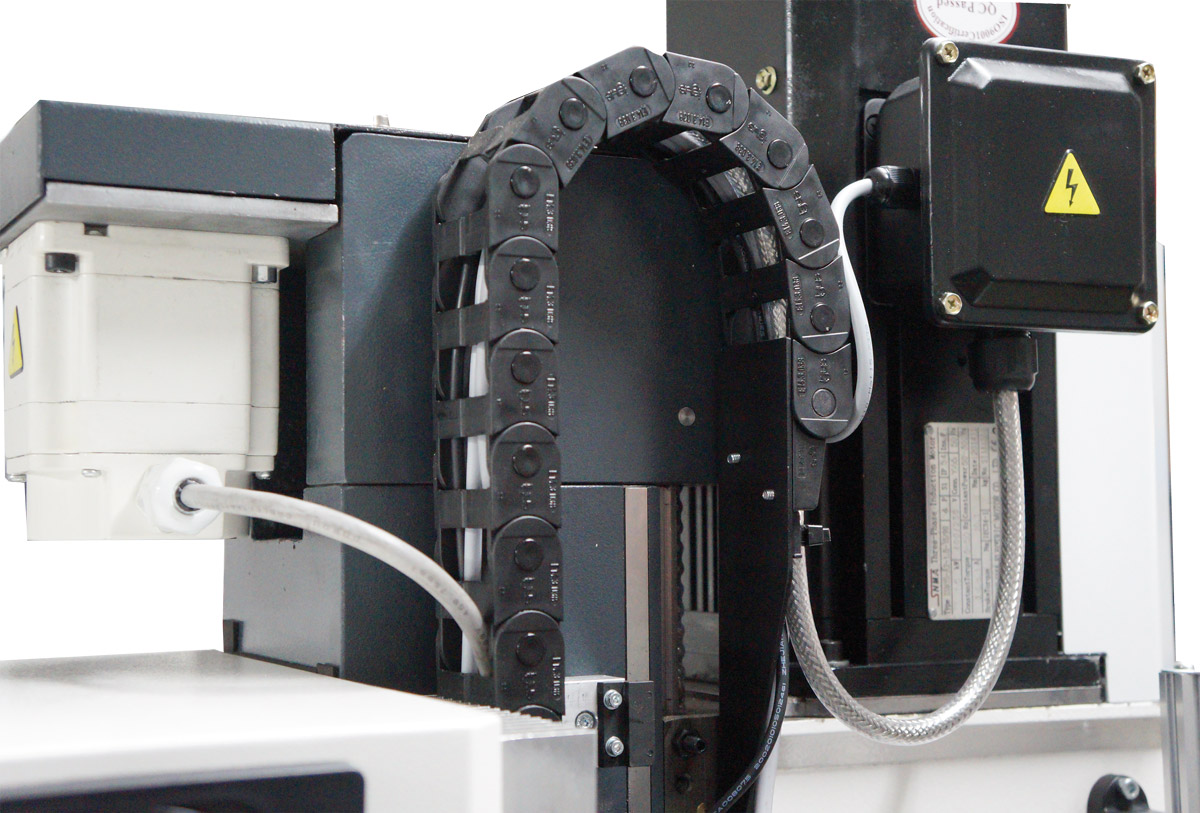 OPTIMUM OPTImill MH 25SPV frézka s plynulou regulací rychlosti a digitálním odměřováním