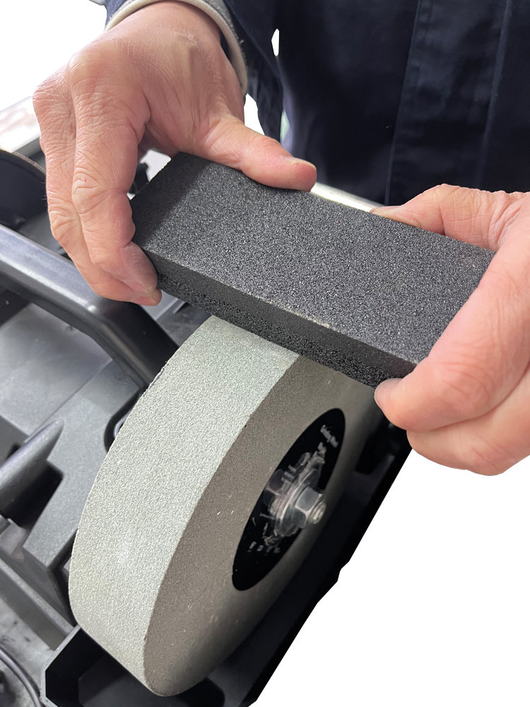 HOLZKRAFT 5760164 Orovnávač brusného kotouče pro brusky NTS