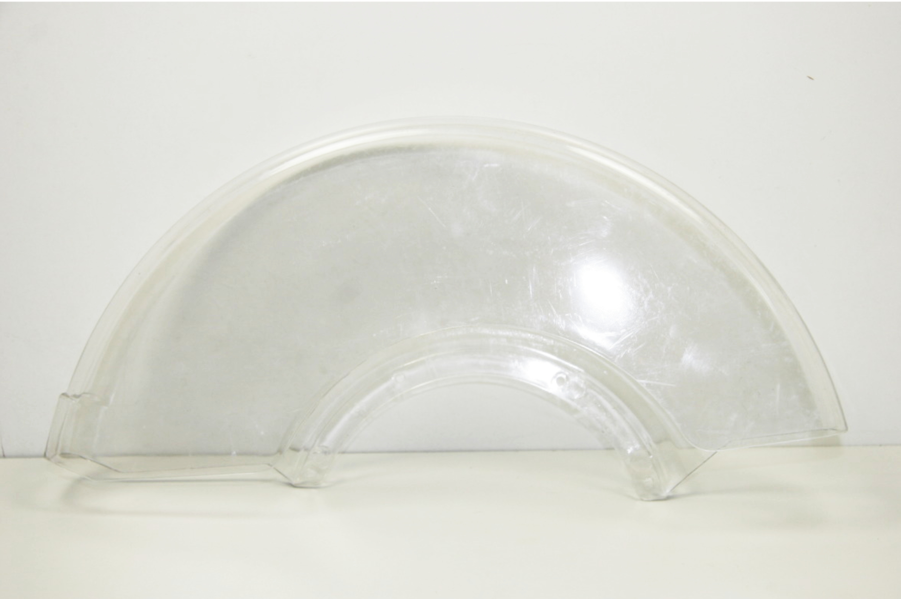 Plastový kryt píl. kotúče k pokosovej píle KGZ 305 E