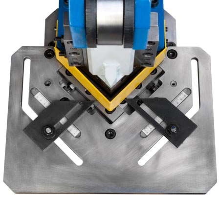 Metallkraft AKM 100T manuální prostřihovačka