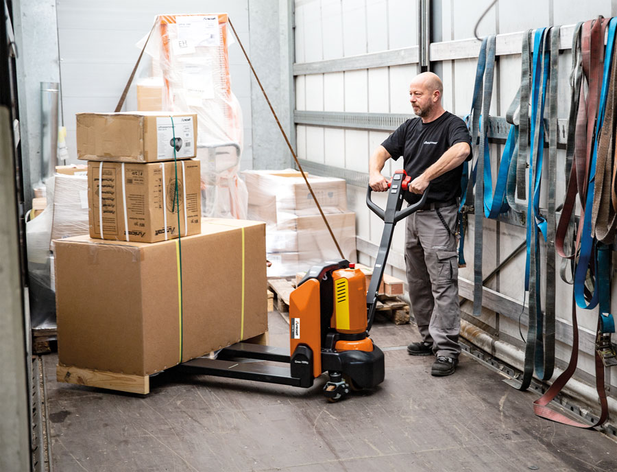 Unicraft EHW 15 Elektrický paletový vozík 1500kg